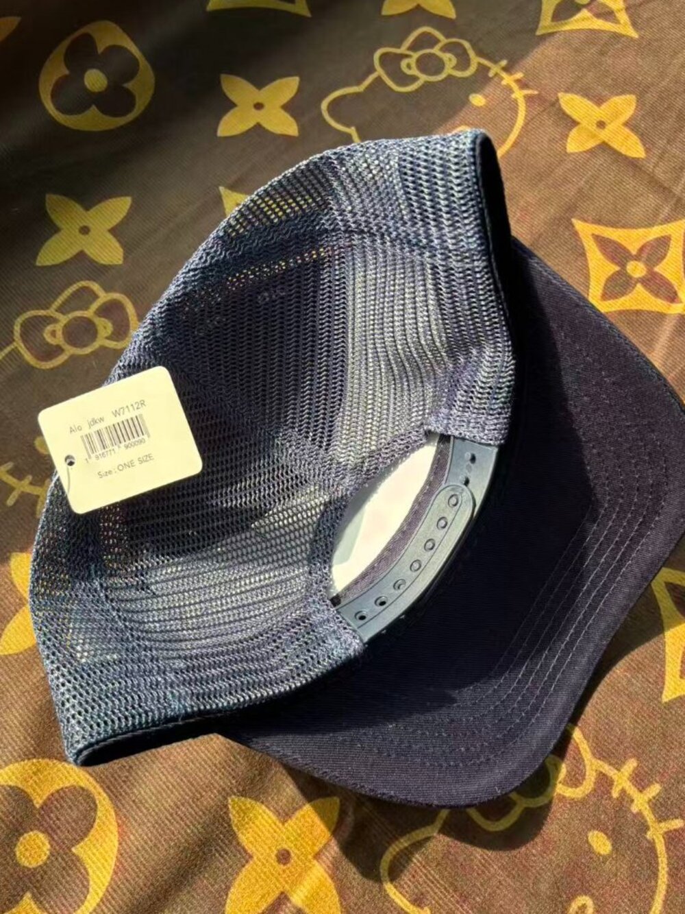 ๐ ALO Yoga City Street Navy Blue Trucker Hat Sports Sun Hat ๐ - Picture 4 of 4